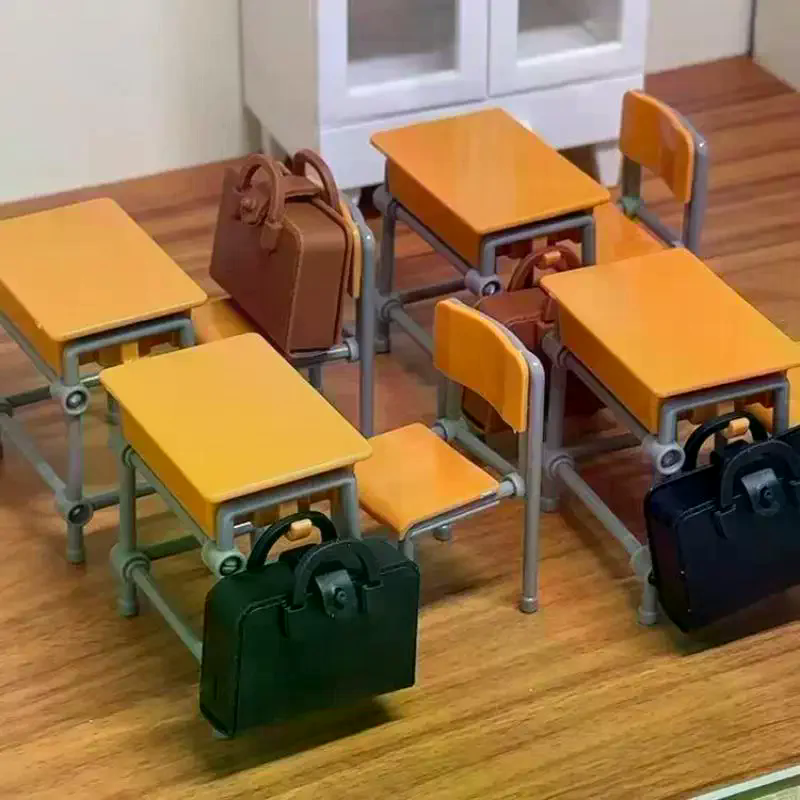 Vintage Fashion Model - 3/6PCS 1/12 Dollhouse Miniature Classroom Backpack