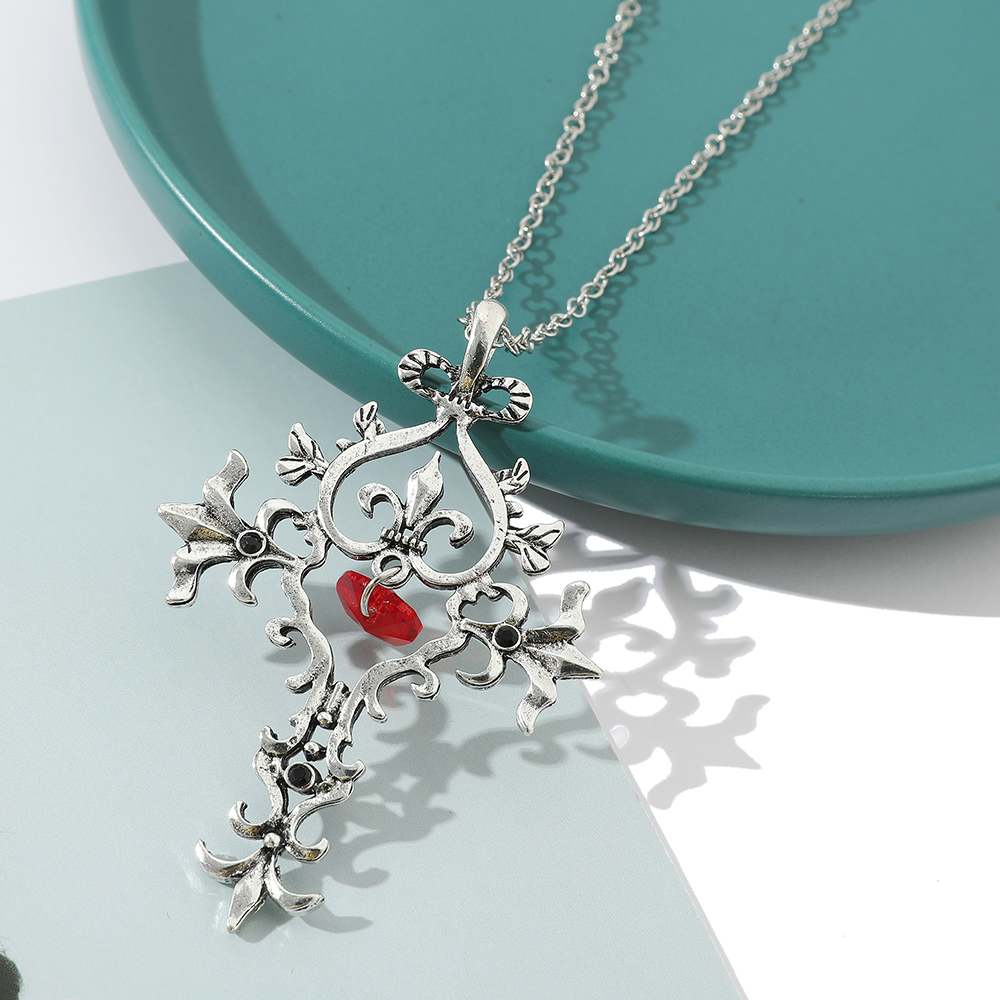 Vintage Fashion Model - Fashion Exquisite Necklace Vintage Sacred Heart