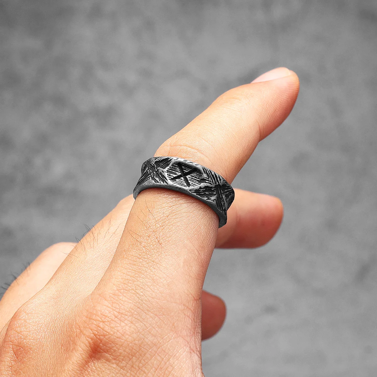 Minimalism Retro Viking Runes  - Vintage Fashion Newtown 리뷰 및 가격