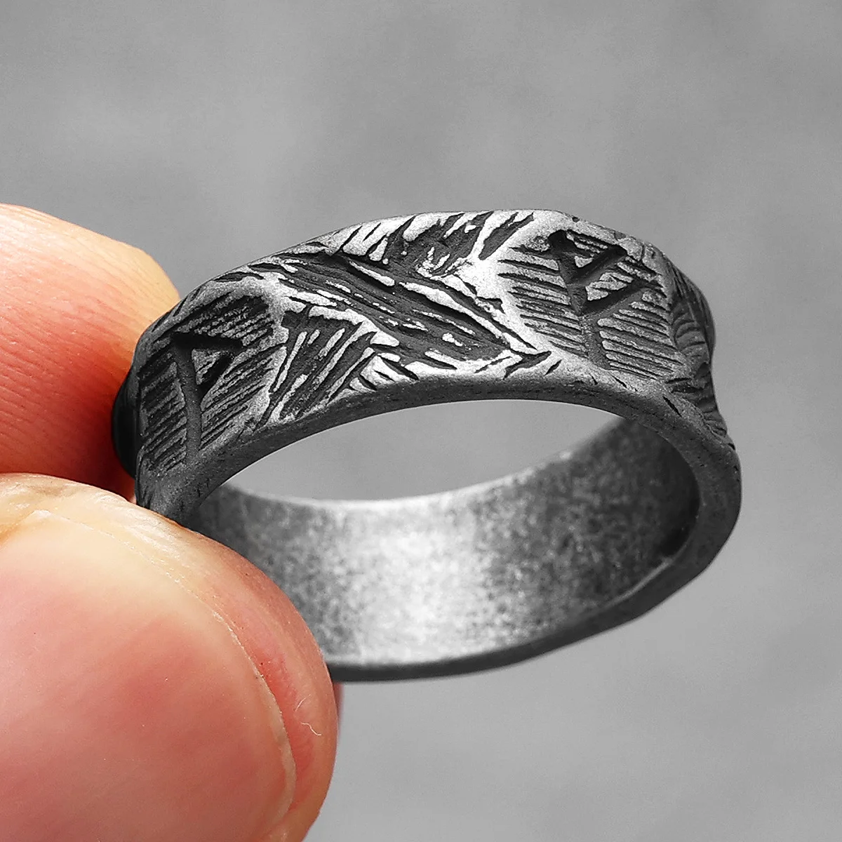 Minimalism Retro Viking Runes  - Vintage Fashion Newtown 리뷰 및 가격