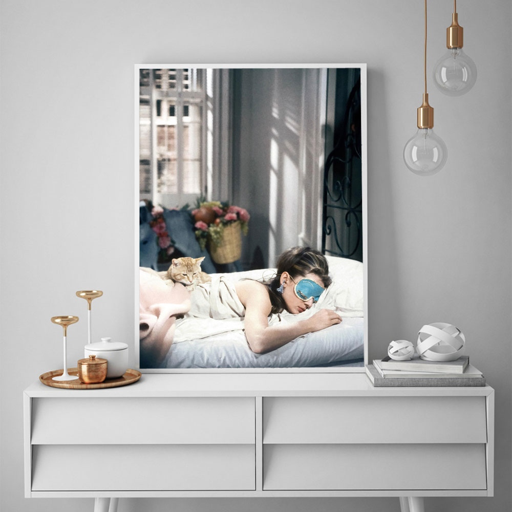 Audrey Hepburn Breakfast Poste - Vintage Fashion Vogue 리뷰 및 가격