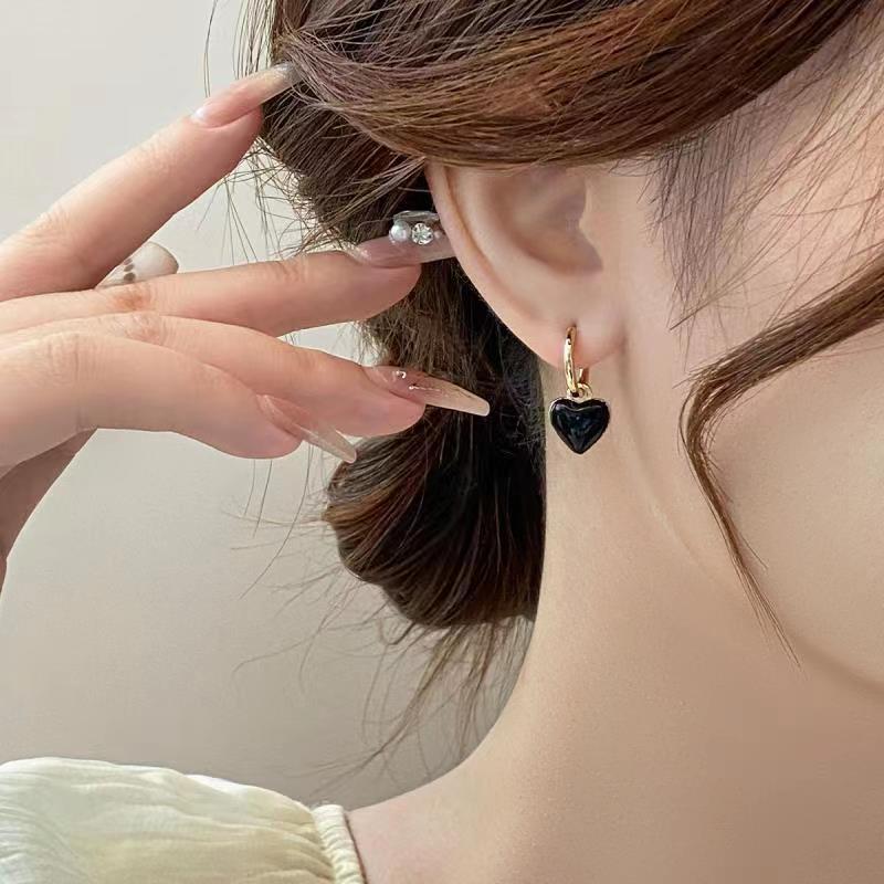 Simple Love Heart Dangle Earri - Vintage Fashion Coloring Pages 리뷰 및 가격