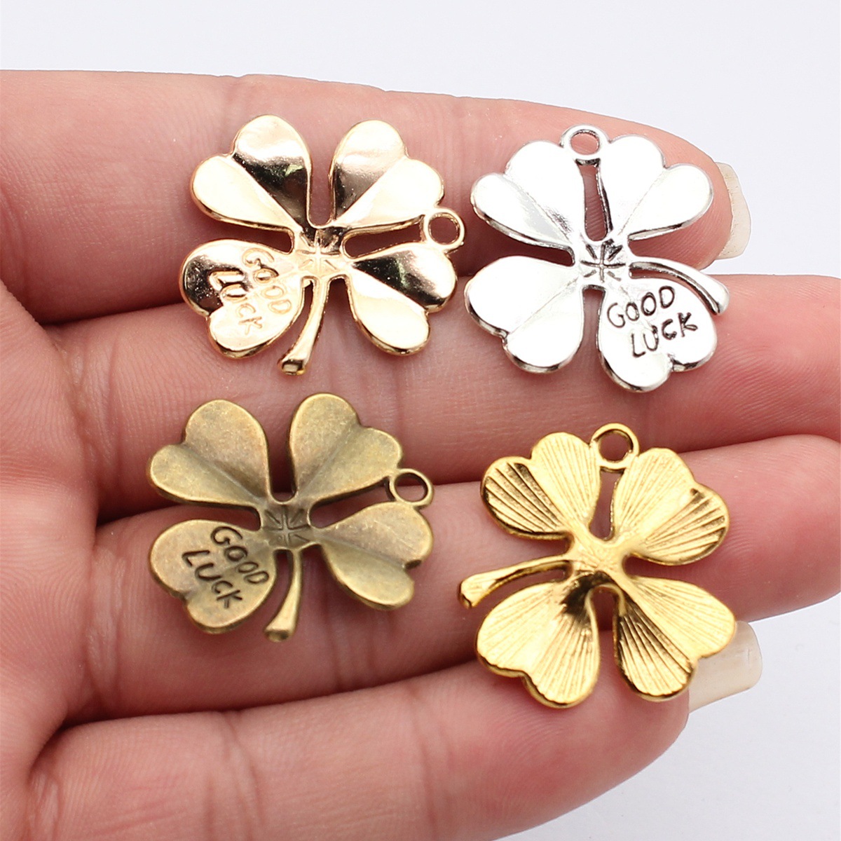 WYSIWYG 5pcs 28x26mm Kc Gold C - Vintage Fashion Theme 리뷰 및 가격