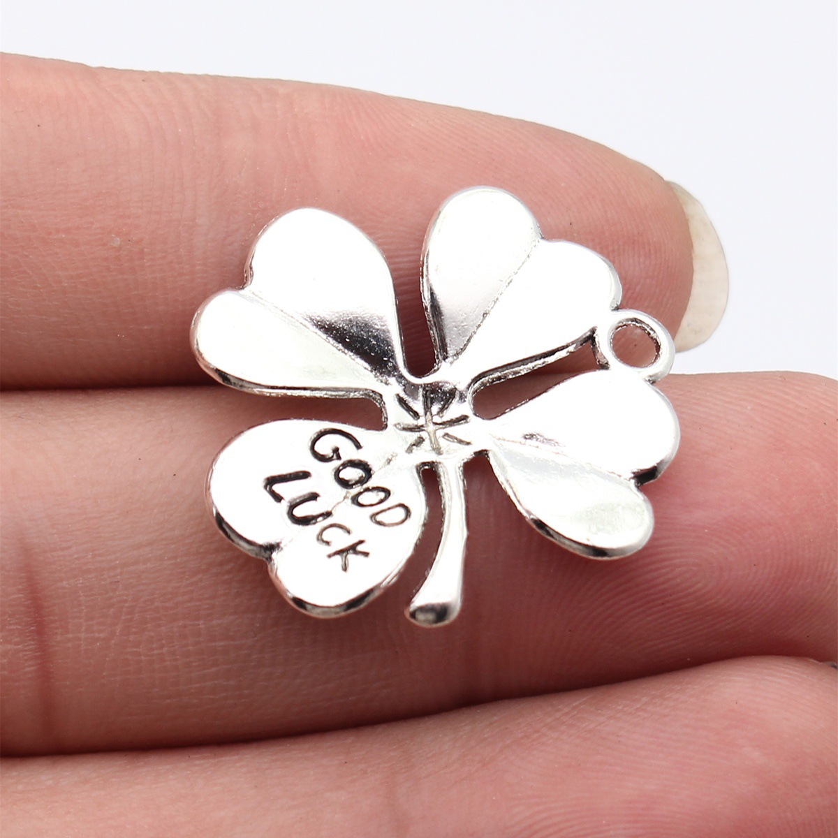 WYSIWYG 5pcs 28x26mm Kc Gold C - Vintage Fashion Theme 리뷰 및 가격