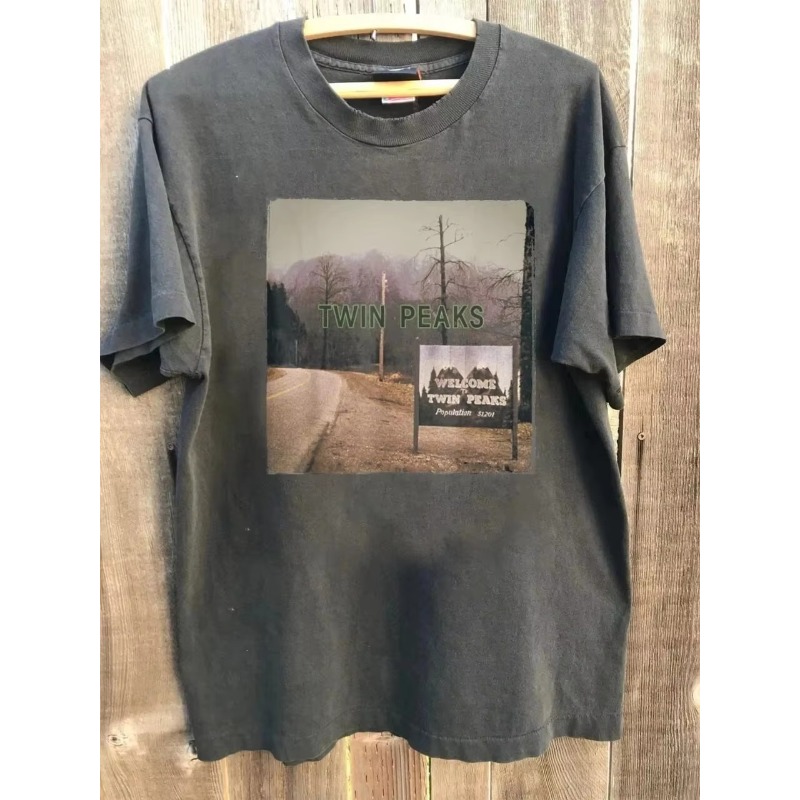 Welcome To Shuangfeng Town Cla - Vintage Fashion Newtown 리뷰 및 가격