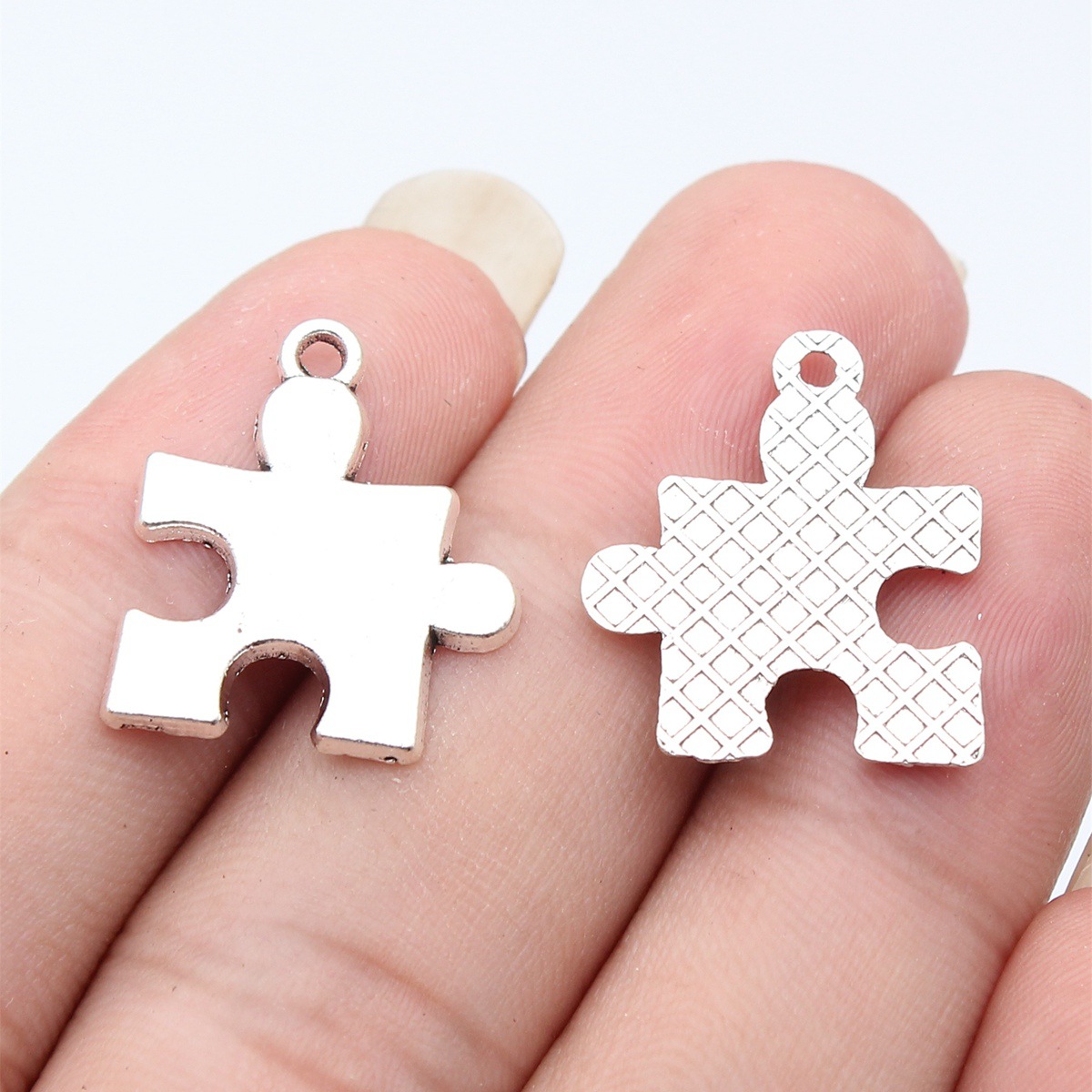 WYSIWYG 10pcs 23x20mm 2 Colors - Vintage Fashion Pieces 리뷰 및 가격